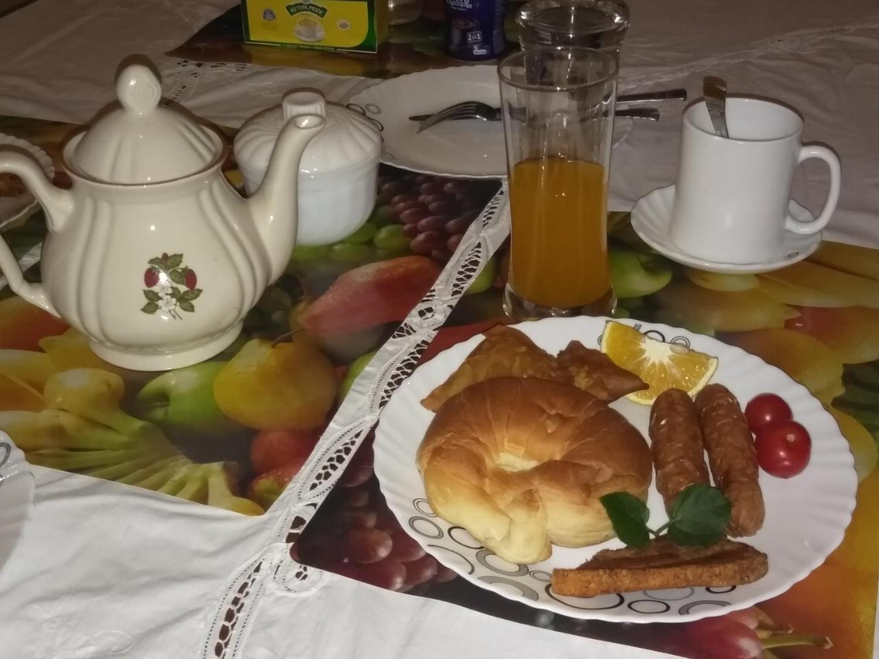Jua Baharini Bed & Breakfast มาลินดี ภายนอก รูปภาพ