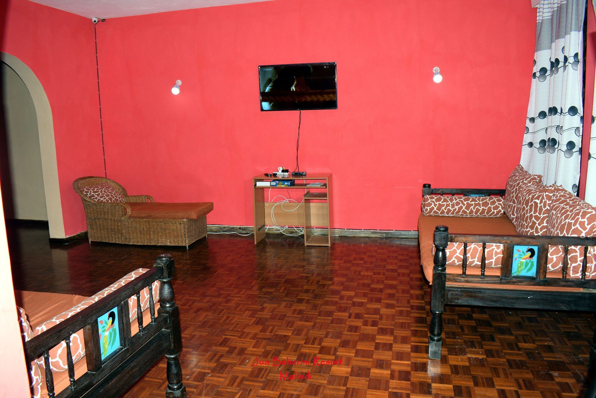 Jua Baharini Bed & Breakfast มาลินดี ภายนอก รูปภาพ